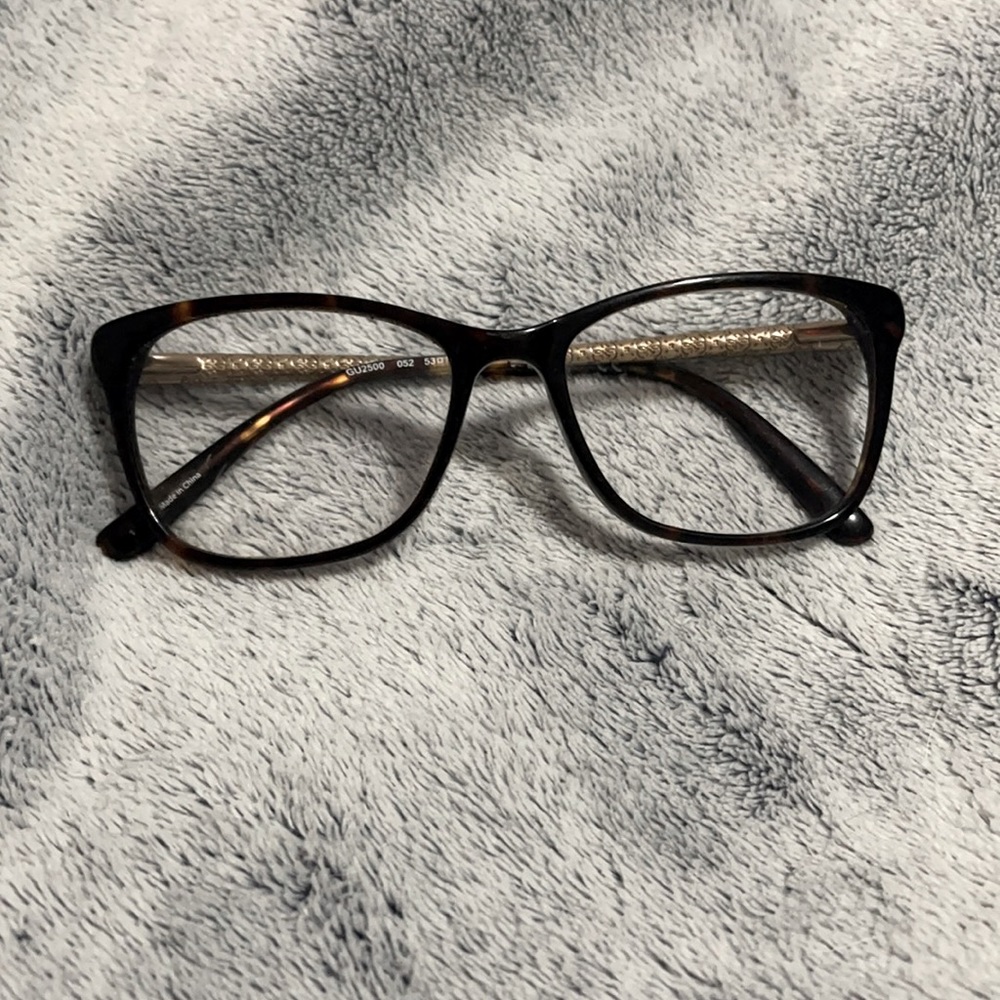 🥰Guess glasses🥳